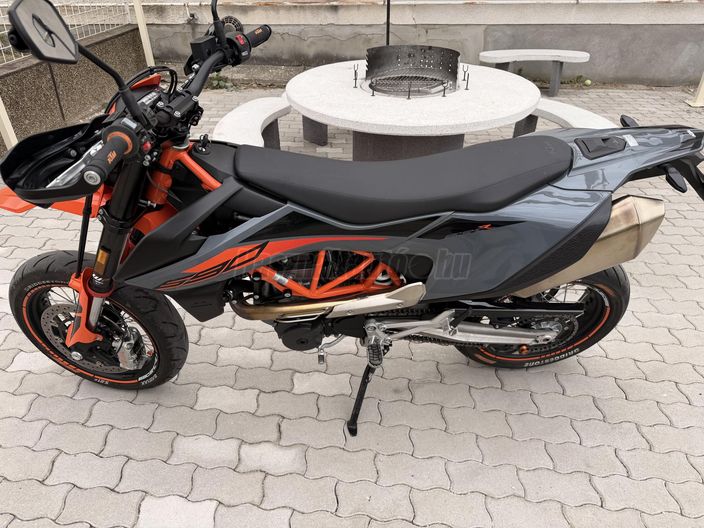 KTM 690 SMC