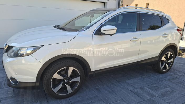 NISSAN QASHQAI 1.6 DIG-T Tekna