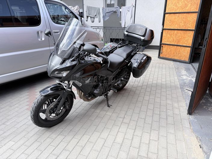 HONDA CBF 1000