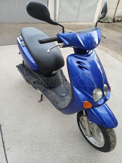 YAMAHA NEOS