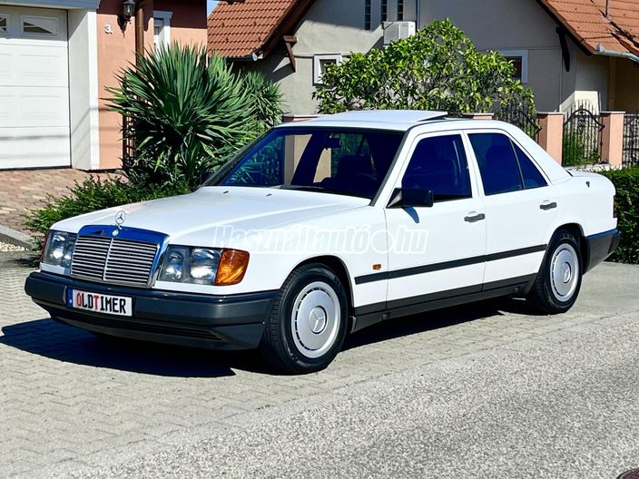 MERCEDES-BENZ W 124