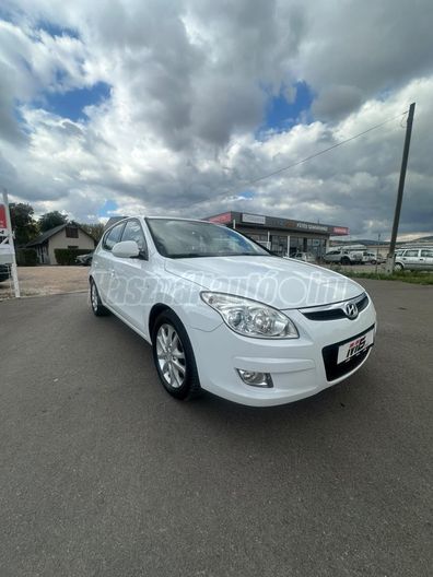 HYUNDAI I30 1.6 DOHC Style