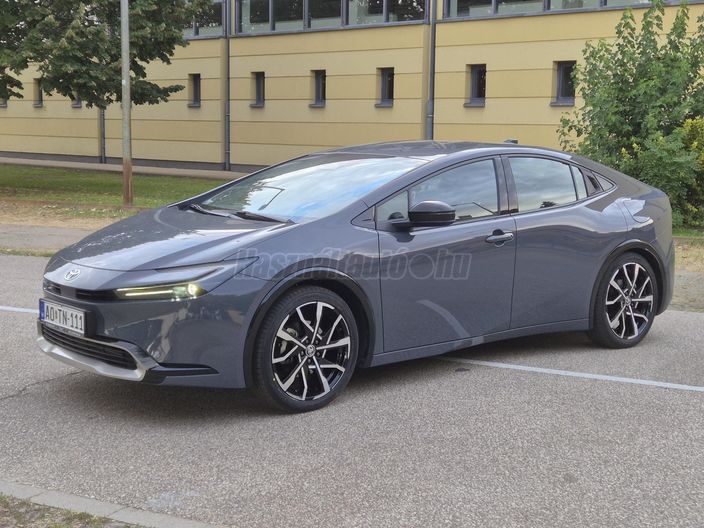 TOYOTA PRIUS 2.0 PHEV Executive e-CVT