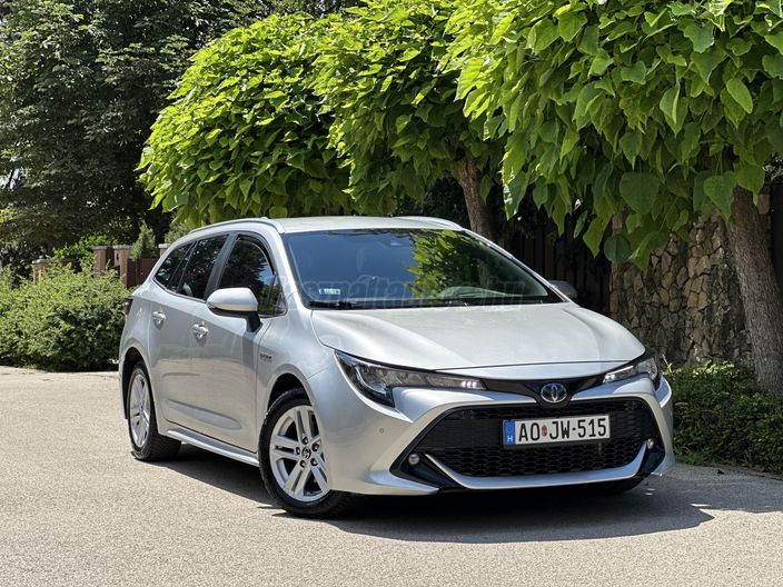 TOYOTA COROLLA Touring Sports 1.8 Hybrid Comfort Tech e-CVT