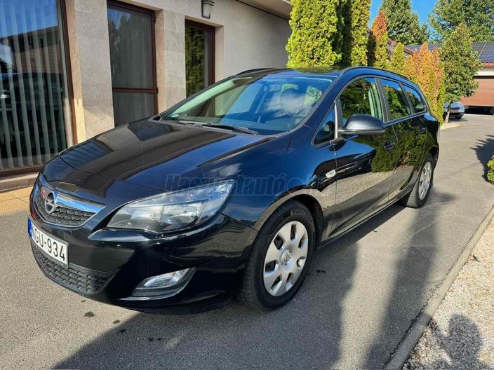 OPEL ASTRA J Sports Tourer 1.7 CDTI Enjoy
