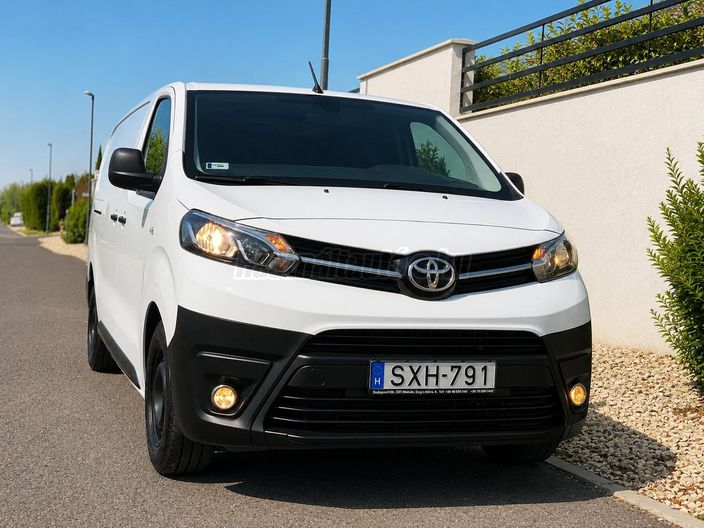 TOYOTA PROACE 2.0 D-4D Panel Van Active Smart Cargo L2H1