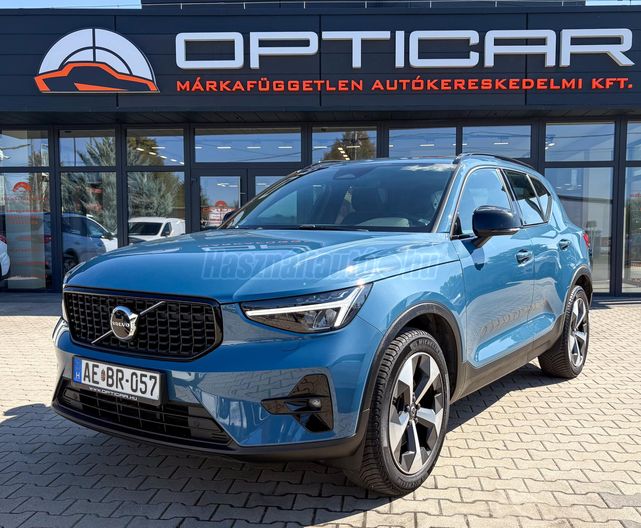 VOLVO XC40 2.0 [B3] MHEV Ultimate Dark DCT