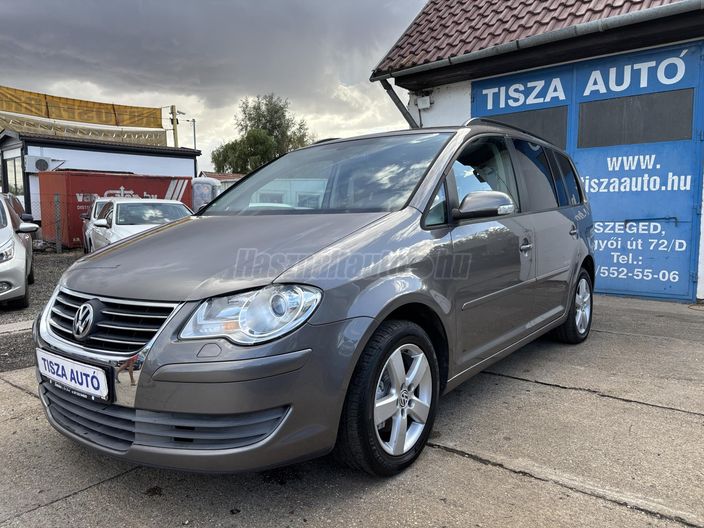 VOLKSWAGEN TOURAN 1.6 Conceptline