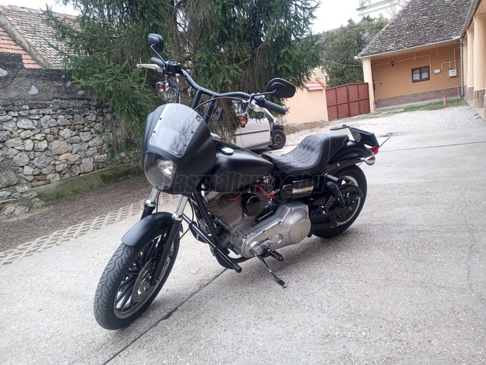 HARLEY-DAVIDSON DYNA
