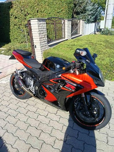 SUZUKI GSX-R 1000