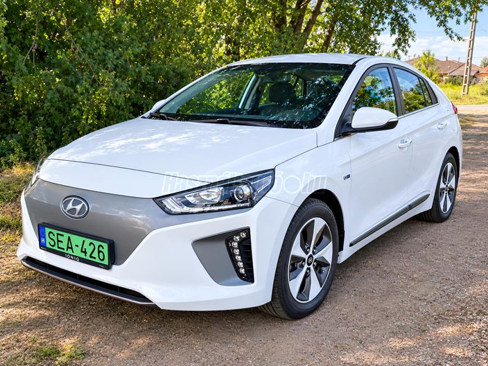 HYUNDAI IONIQ electric Comfort Navi (Automata)