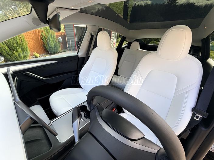 TESLA MODEL Y Long Range RWD (Automata)