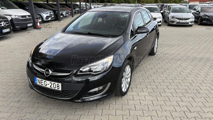 OPEL ASTRA J 1.4 T Cosmo
