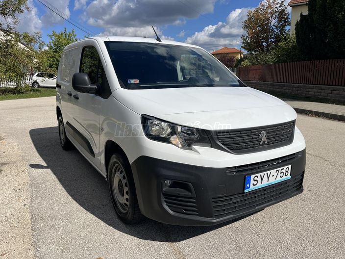 PEUGEOT PARTNER 1.5 BlueHDi 100 Asphalt L1 1000 (3 személyes )