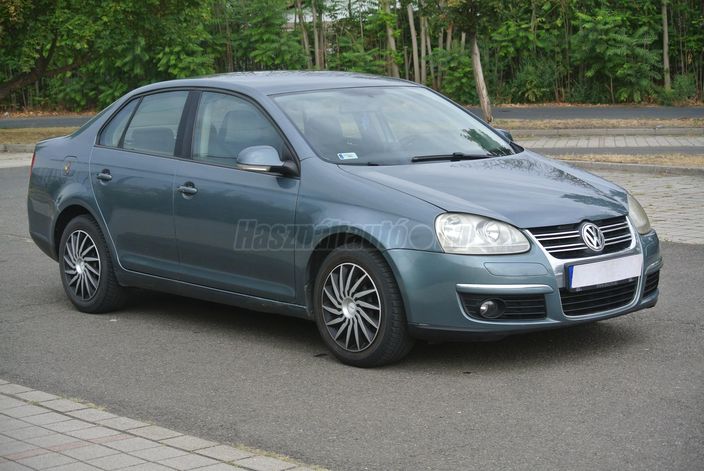 VOLKSWAGEN JETTA 1.6 Comfortline