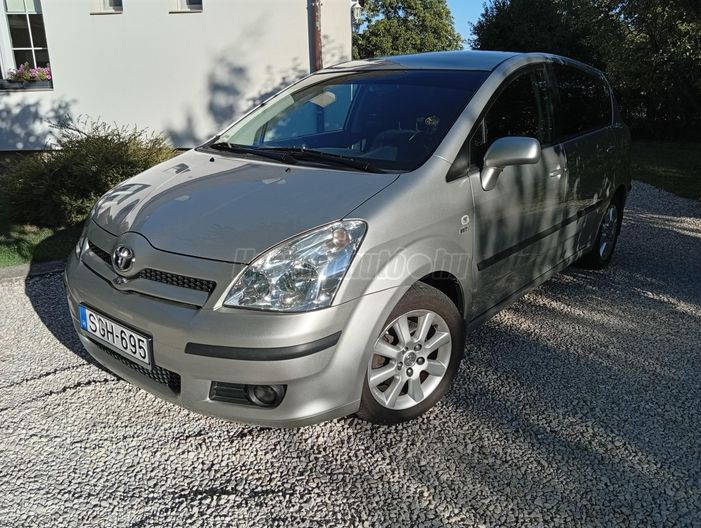 TOYOTA COROLLA VERSO 1.8 Linea Sol M-MT
