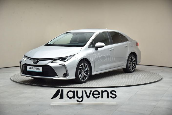 TOYOTA COROLLA Sedan 1.6 Comfort Style Tech