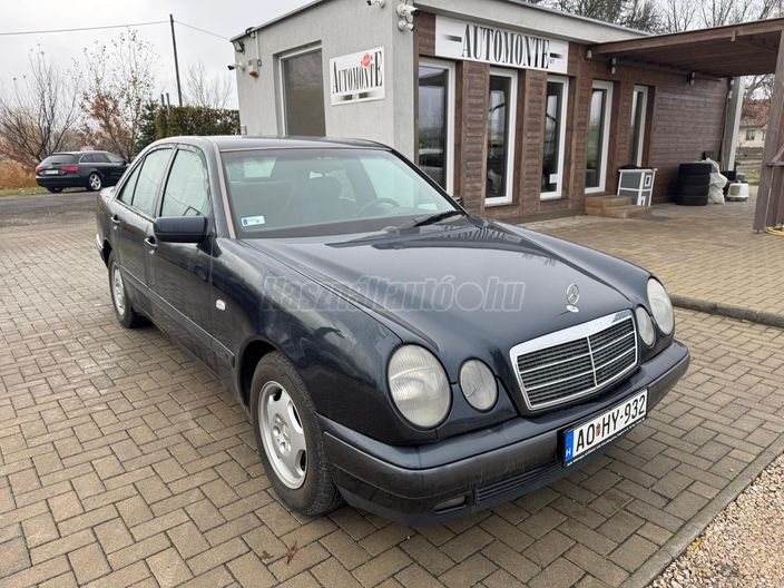 MERCEDES-BENZ E 250 D Classic