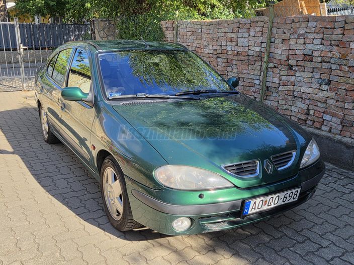 RENAULT MEGANE Classic 1.6 16V RXE (Automata)