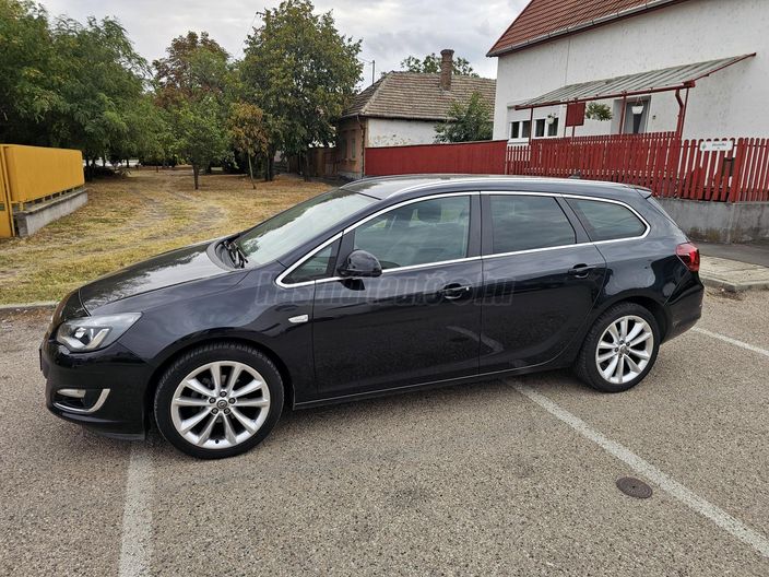 OPEL ASTRA J Sports Tourer 1.4 T Cosmo