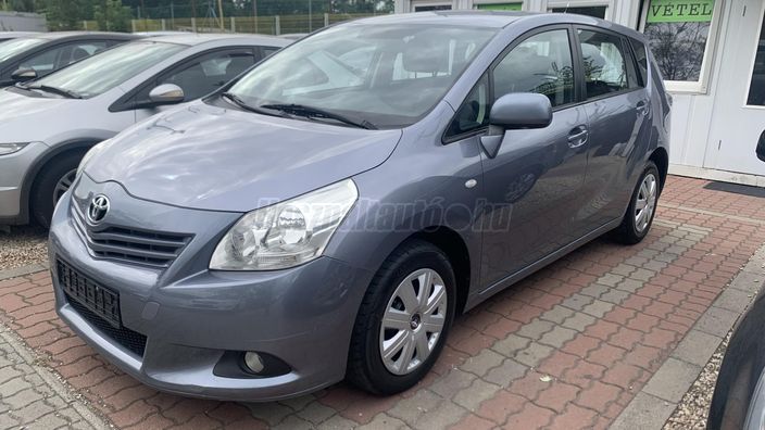 TOYOTA VERSO 1.6 Sol