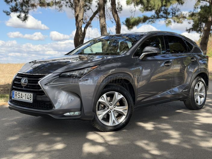 LEXUS NX 300h Luxury Safety Sunroof CVT