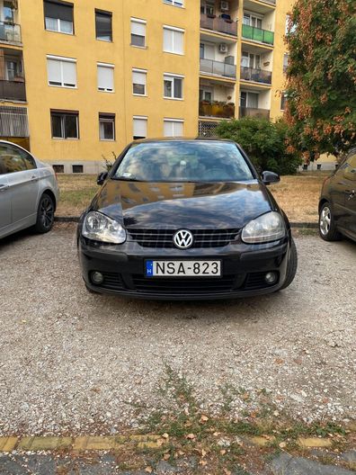 VOLKSWAGEN GOLF V 1.4 FSI Trendline