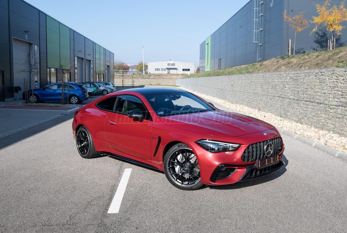 MERCEDES-AMG CLE 53 4MATIC 4MATIC+ 9G-TRONIC Mild hybrid drive