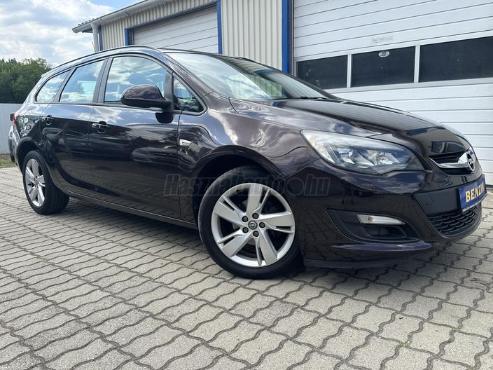 OPEL ASTRA Sports Tourer 1.6 Enjoy