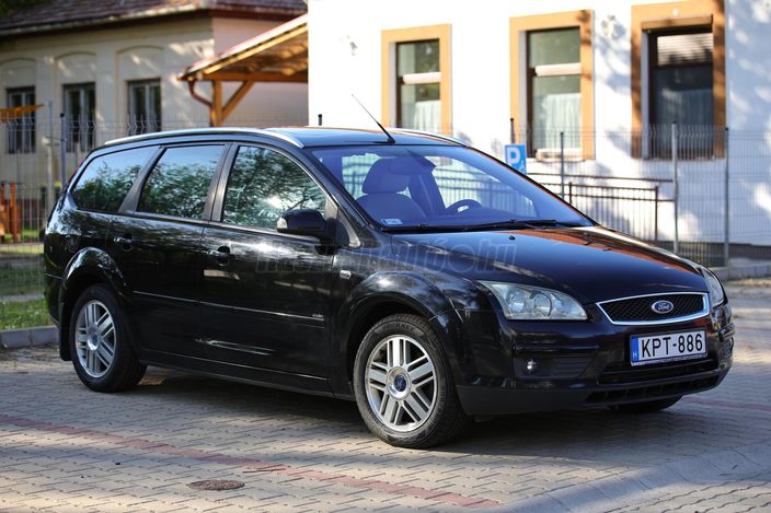 FORD FOCUS 1.8 TDCi Ghia