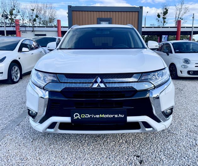 MITSUBISHI OUTLANDER 2.4 PHEV Invite 4WD CVT