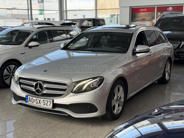 MERCEDES-BENZ E 220 d T 9G-TRONIC