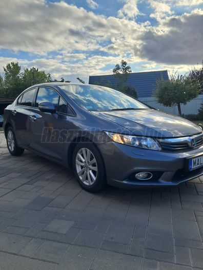 HONDA CIVIC 1.8 Elegance
