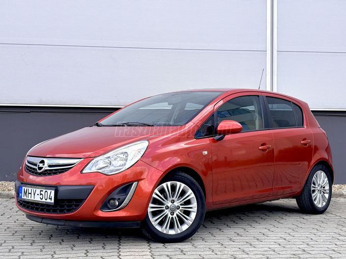 OPEL CORSA D 1.4 Cosmo (Automata)