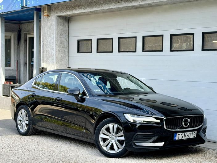 VOLVO S60 2.0 [B3] MHEV Momentum Pro Geartronic