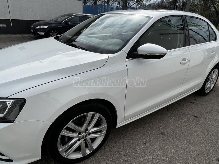 VOLKSWAGEN JETTA 2.0 TDI BMT Highline