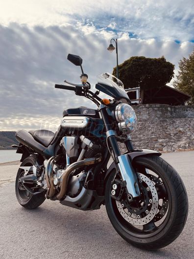 YAMAHA MT-01