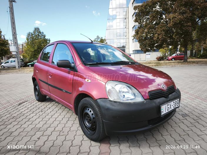TOYOTA YARIS 1.0 Linea Luna