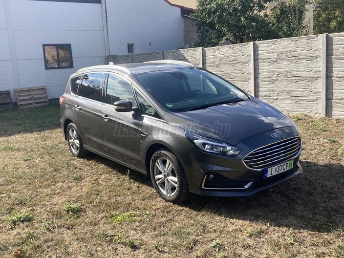 FORD S-MAX 2.5 FHEV Titanium CVT [7személy]
