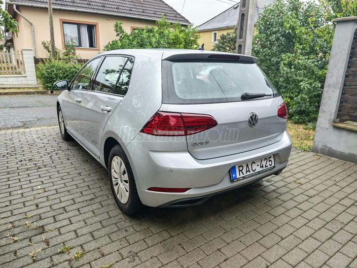 VOLKSWAGEN GOLF 1.0 TSI BMT Trendline