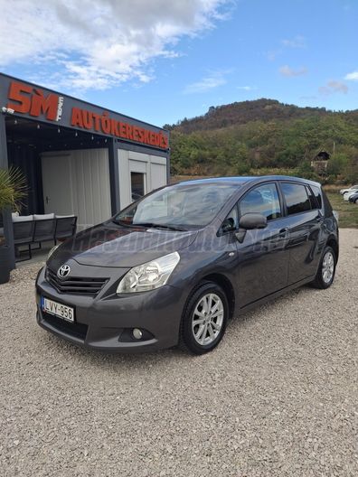 TOYOTA VERSO 1.6 Terra
