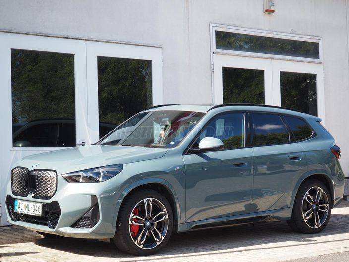 BMW IX1 xDrive30 64,8kWh