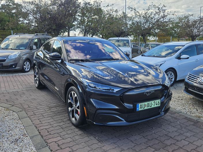 FORD MUSTANG MACH-E Extended range Premium AWD (Automata)