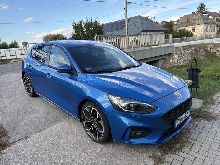 FORD FOCUS 1.5 EcoBoost ST-Line
