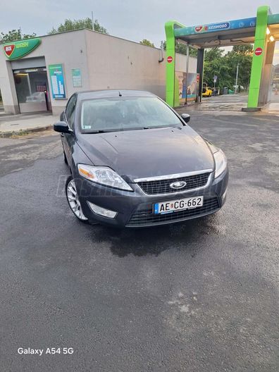 FORD MONDEO 2.0 FFV Titanium