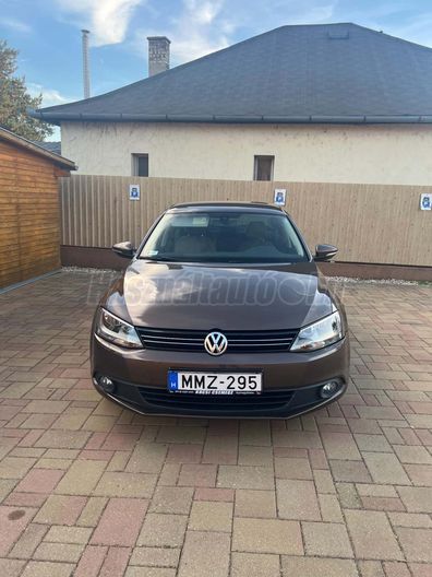 VOLKSWAGEN JETTA 1.4 TSI Comfortline