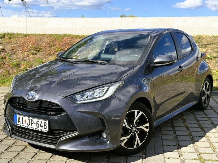 TOYOTA YARIS 1.5 Hybrid Style e-CVT