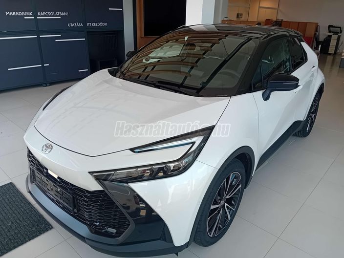 TOYOTA C-HR 1.8 Hybrid Executive e-CVT Készletről! Akár 0% THM!