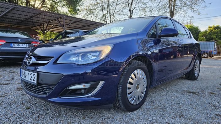 OPEL ASTRA J 1.4 T Active