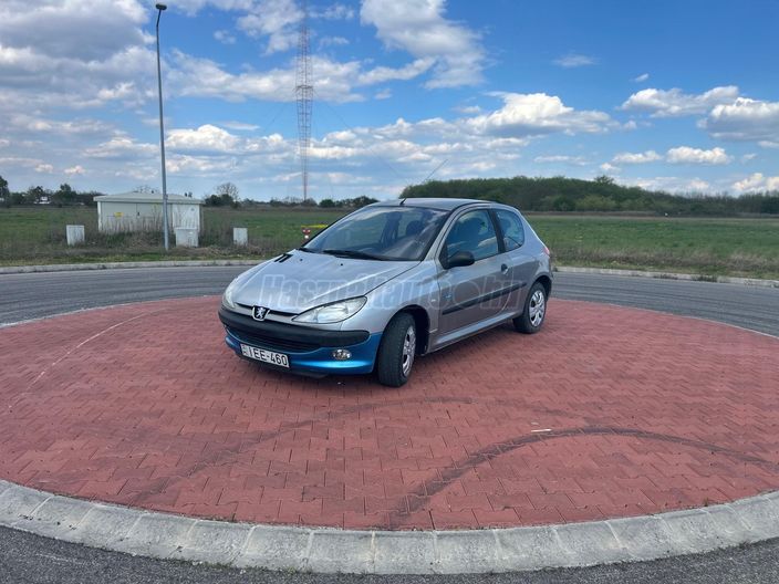 PEUGEOT 206 1.4 Mistral